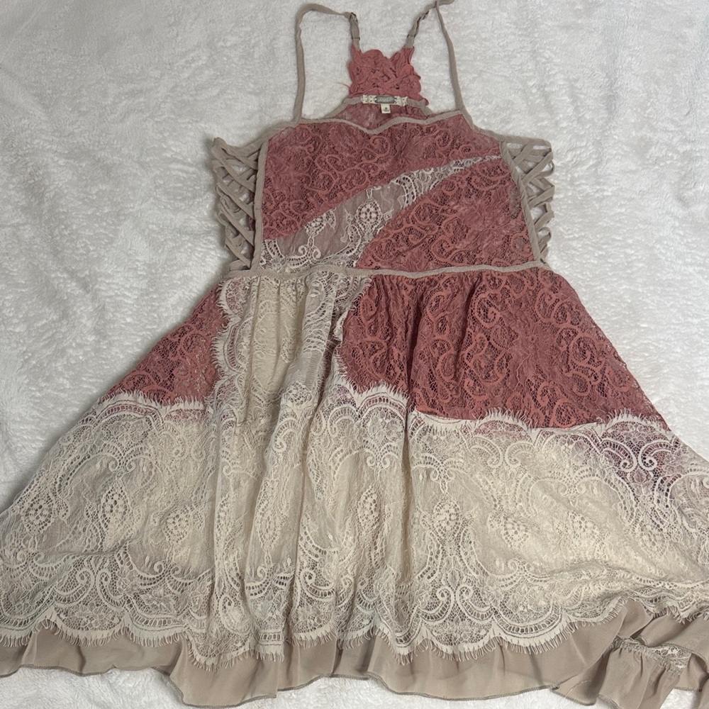 Gimmicks by BKE Pink and Cream Lace Tank Top